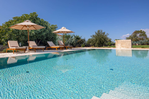 Modern kitchen facilities and storage