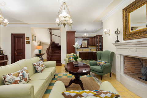 Second bathroom with contemporary design